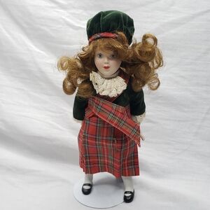 9" Porcelain Scots Girl Doll Scotland Kilt Traditional Dress Vintage